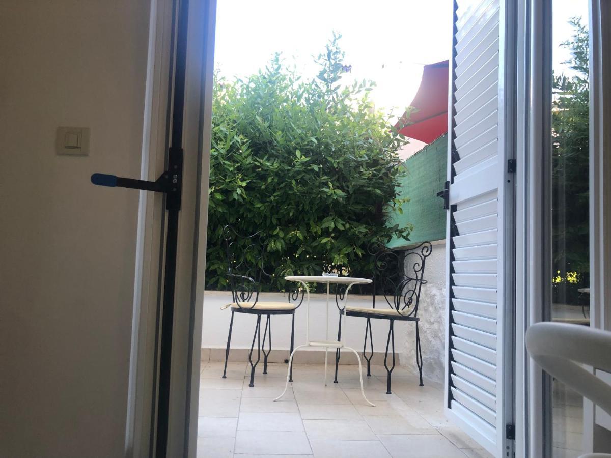 Guest House Marta Ровинь Экстерьер фото
