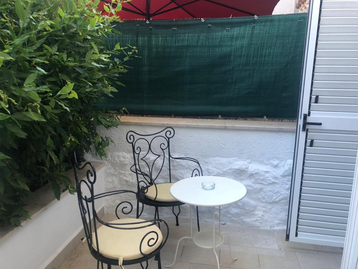 Guest House Marta Ровинь Экстерьер фото