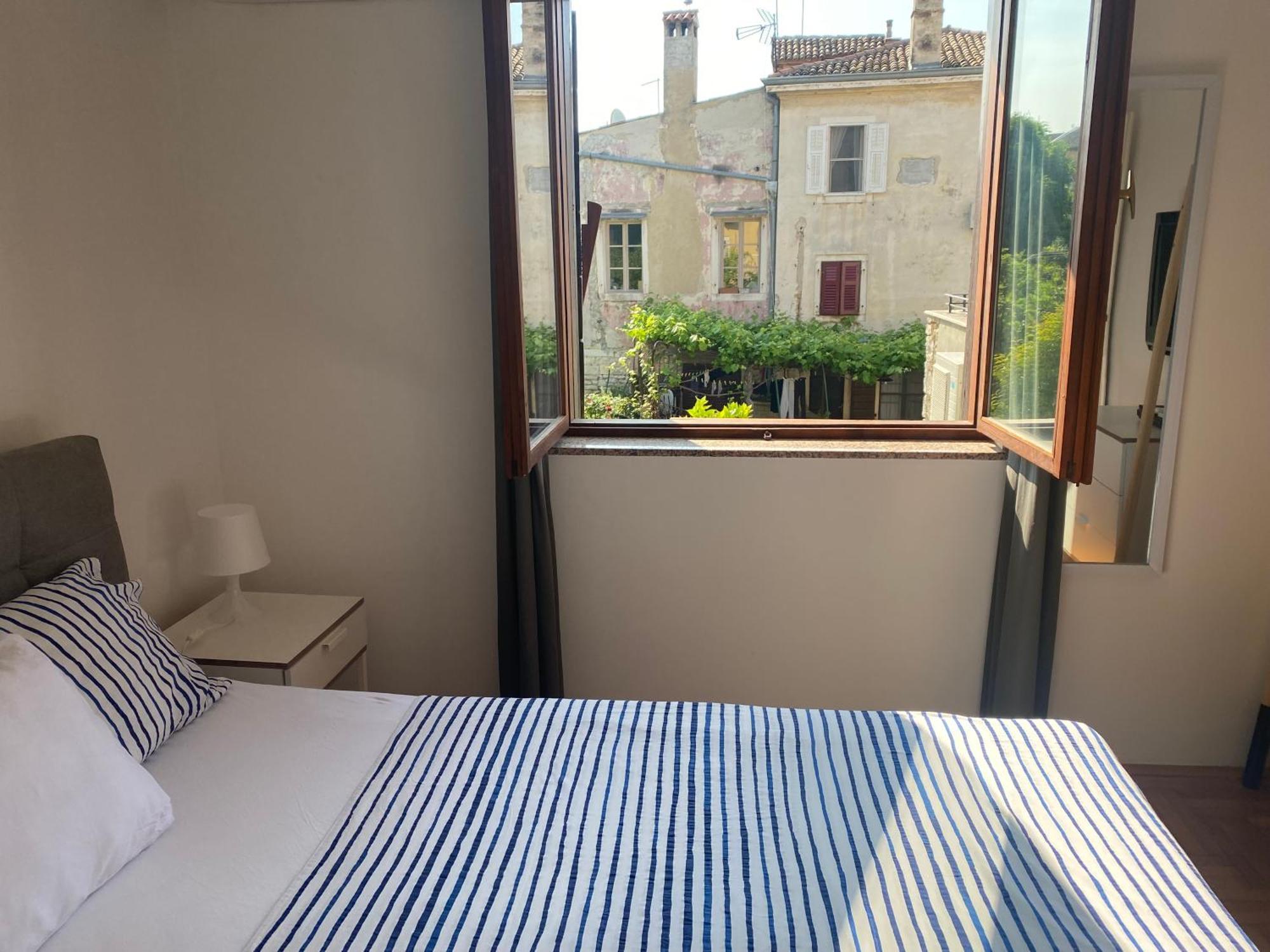 Guest House Marta Ровинь Экстерьер фото